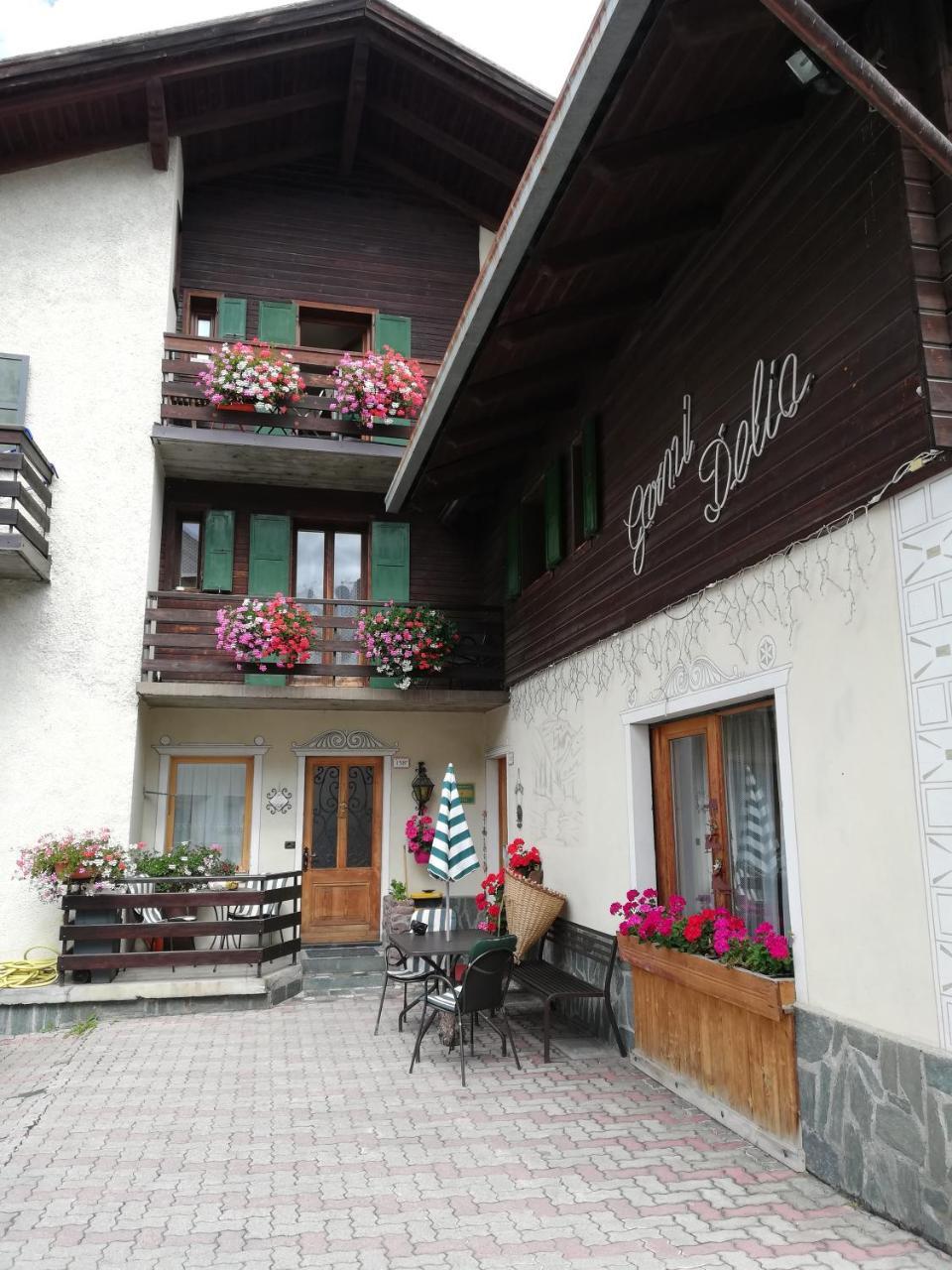 Garni Delia Hotell Livigno Eksteriør bilde